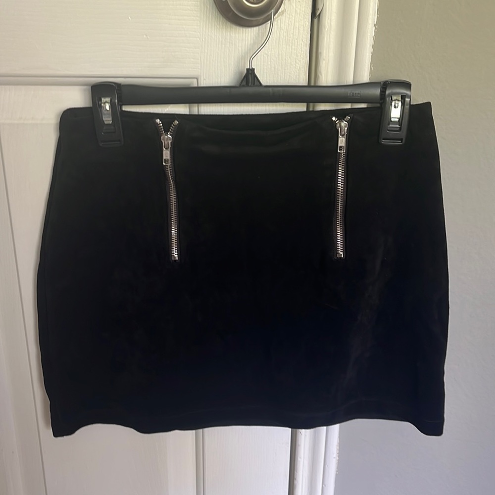 F21 Black Velvet Skirt